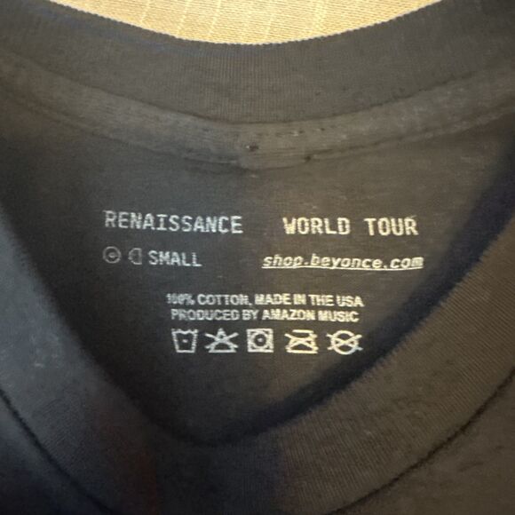Beyoncé 2023 Renaissance World Tour Black T Shirt Alien Sexy Superstar Sz S NWOT - Picture 3 of 9